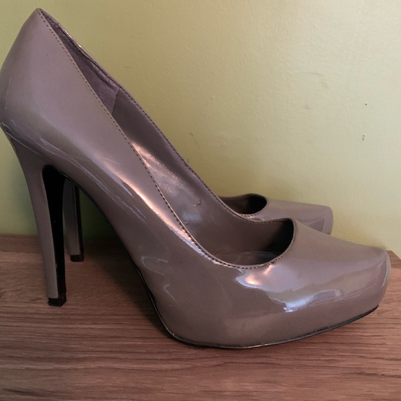 Aldo BNIB grey patent heels Sz 39 - Picture 7 of 10